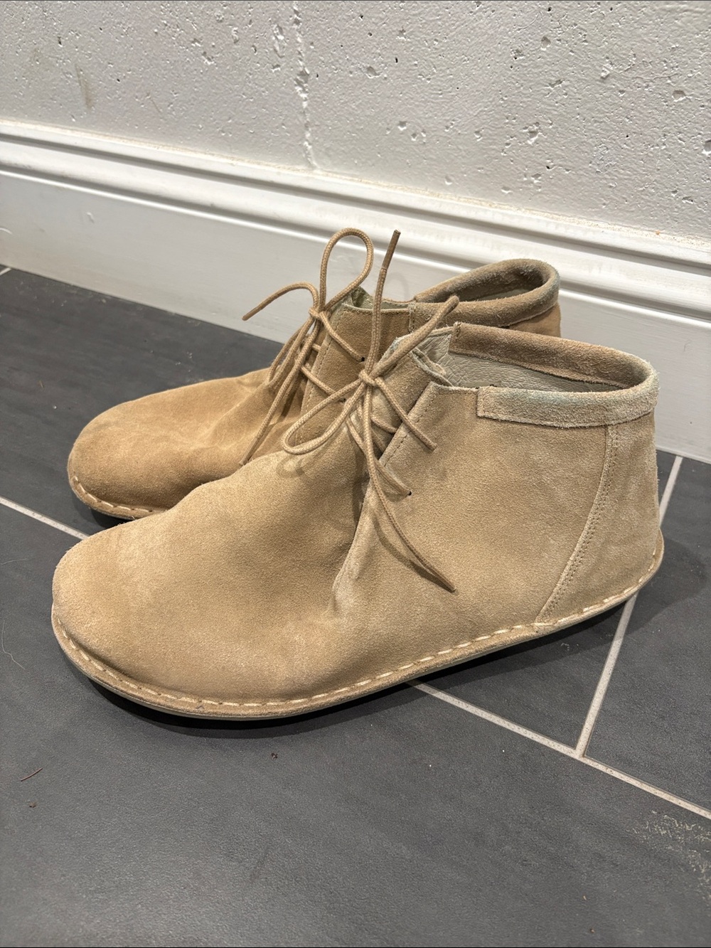 Men's Suede Chukka Boots in Tan - Casual Lace-Up
